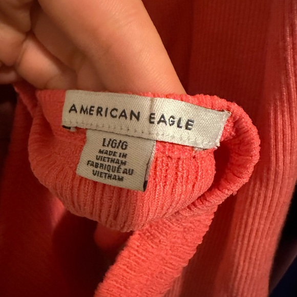 Cute vibrant peachy pink American Eagle asymmetrical top😍🩷 - Picture 3 of 3